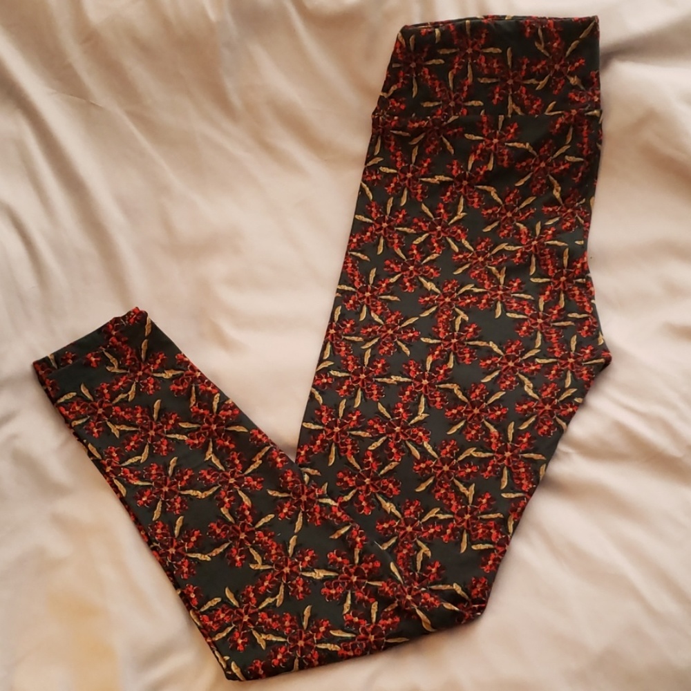NWOT LuLaRoe buttery soft TC leggings